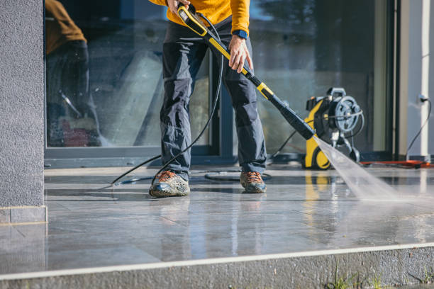 Best Driveway Pressure Washing  in Rossmoor, NJ